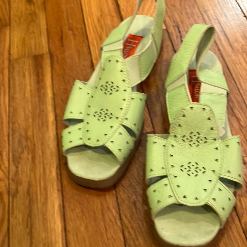 Sandals - all leather uppers uppers